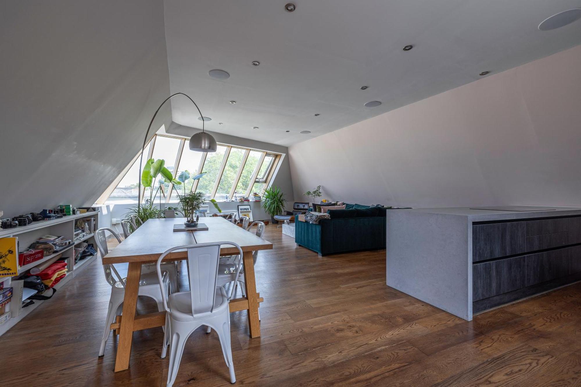 Penthouse Of Old Piano Factory In Kentish Town - * Londres