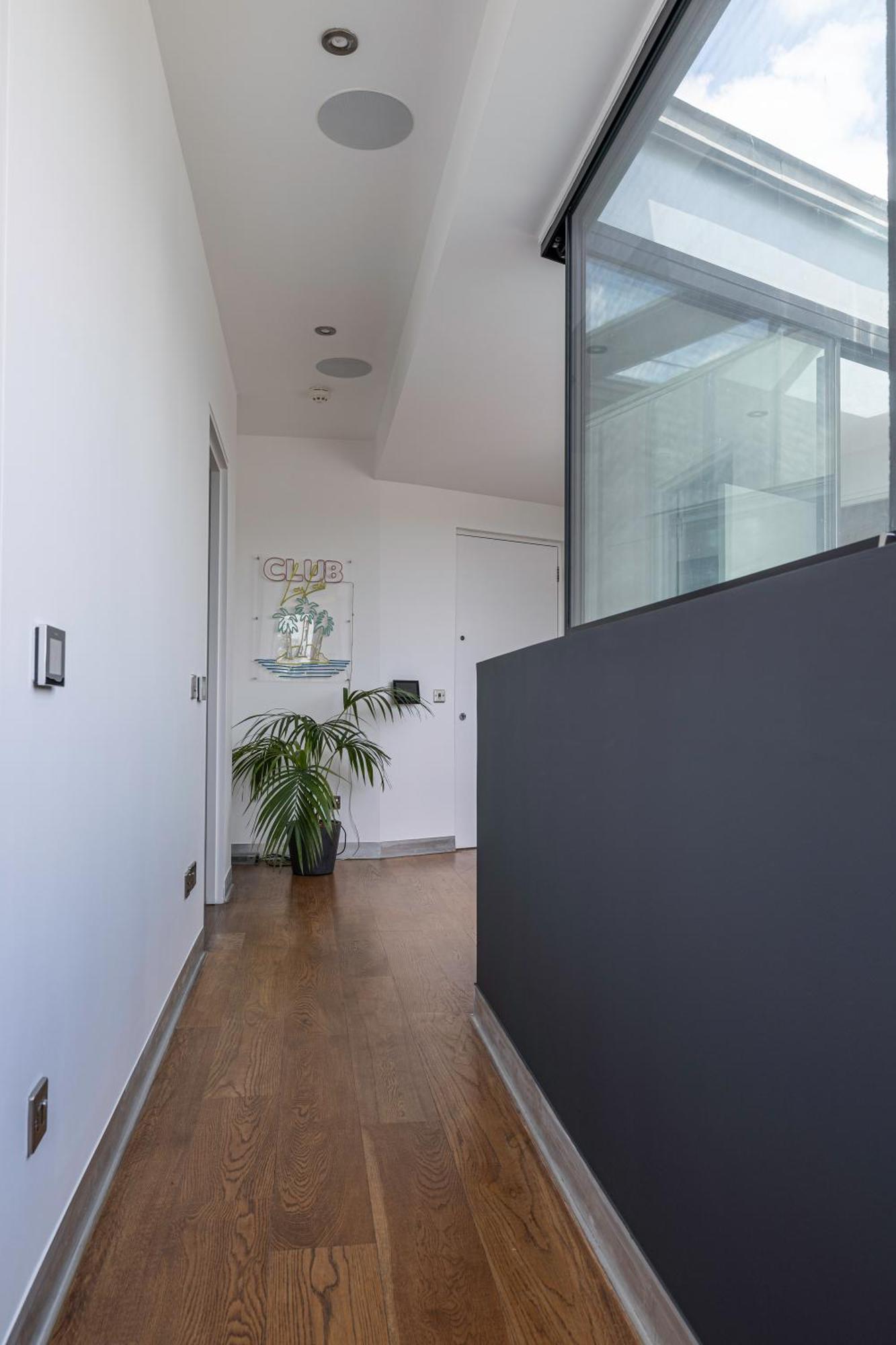 Penthouse Of Old Piano Factory In Kentish Town - Londres
