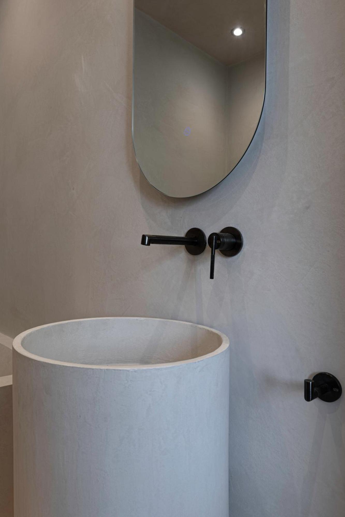 Séjour chez l'habitant Penthouse Of Old Piano Factory In Kentish Town - *